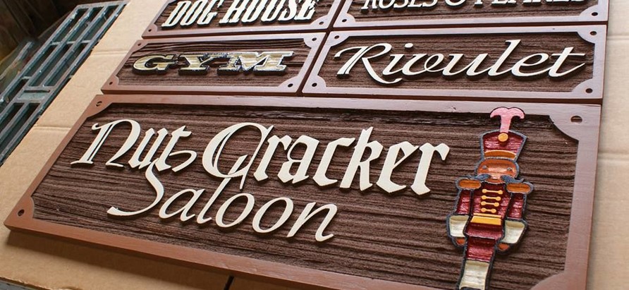 outdoor sign for shopping center